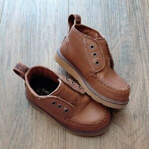 TOMS ~ Tolder Boys Size 8 ~ Brown Slip-on Chukka Boots
